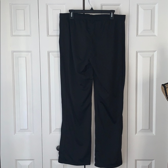 Women’s Adidas Pants - Picture 3 of 4